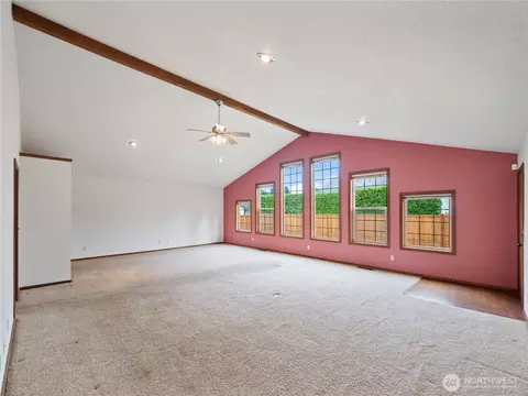 Living - 2839 Christianson Ave, Enumclaw, WA 98022 photo 2 of 3