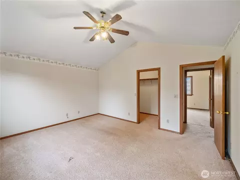 Bedroom - 2839 Christianson Ave, Enumclaw, WA 98022 photo 2 of 5