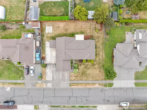 View/Area - 2839 Christianson Ave, Enumclaw, WA 98022 photo 2 of 4