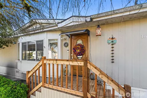 15410 SE 272nd St # 16, Kent, WA 98042