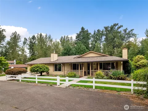 18518 SE 244th Pl, Covington, WA 98042