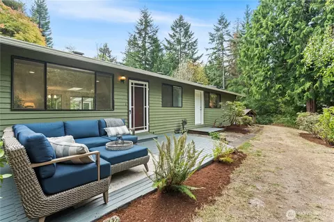 2706 155th St NW, Gig Harbor, WA 98332