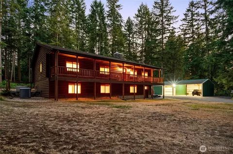 23805 SE 380th St, Enumclaw, WA 98022