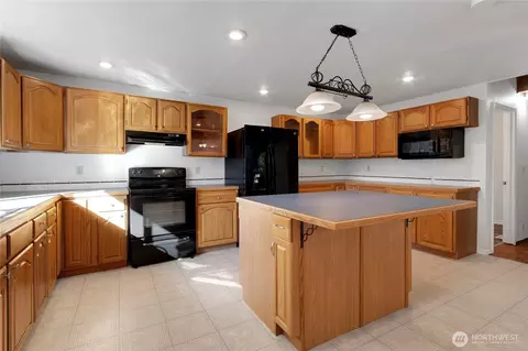 Kitchen - 213 346th St E, Roy, WA 98580 photo 1 of 2