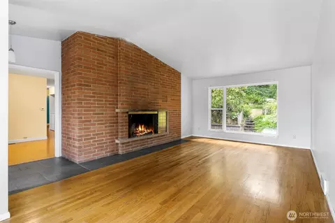 Living - 19040 103rd Ave NE, Bothell, WA 98011 photo 3 of 6