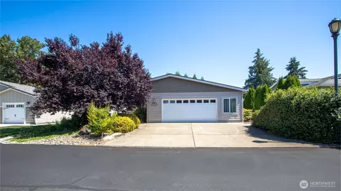 3504 Meadowbrook Ln SE, Lacey, WA 98503