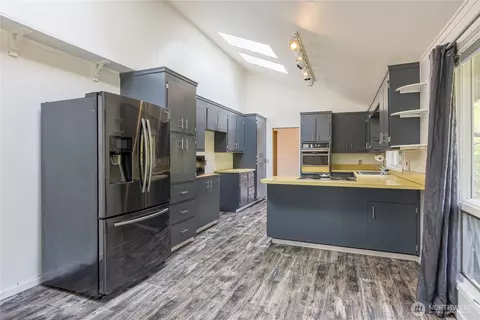 Kitchen - 1175 Cameron Rd, Sequim, WA 98382 photo 5 of 6
