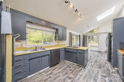 Kitchen - 1175 Cameron Rd, Sequim, WA 98382 photo 1 of 6