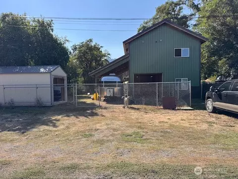 811 Lincoln Ave, South Cle Elum, WA 98943