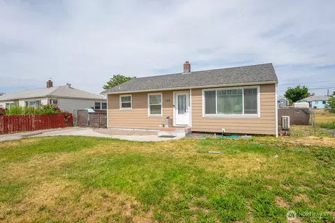 140 W Northshore Dr, Moses Lake, WA 98837