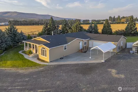 2250 Cherry Blossom Dr, Ephrata, WA 98823