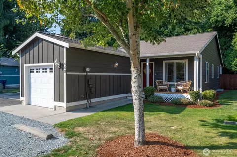 449 Oak Hill Ln, Burlington, WA 98233