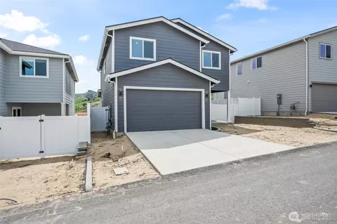 2130 Plumridge Ct, Wenatchee, WA 98801