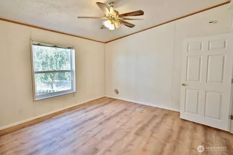 225 Daisy Ln, Sequim, WA 98382 photo 6