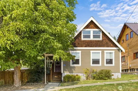 205 E Arizona Ave, Roslyn, WA 98941