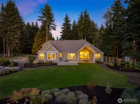 27593 Heavenly Pl NE, Kingston, WA 98346
