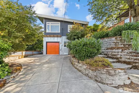 4726 42nd Ave S, Seattle, WA 98118