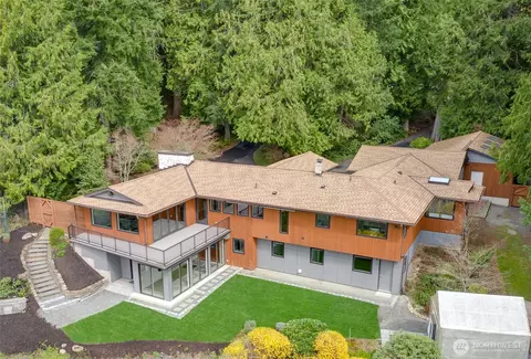 12323 206th Pl SE, Issaquah, WA 98027