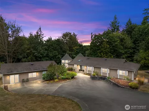 6983 SE Sedgwick Rd, Port Orchard, WA 98366