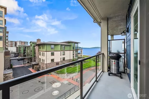 4961 Main St #421, Tacoma, WA 98407