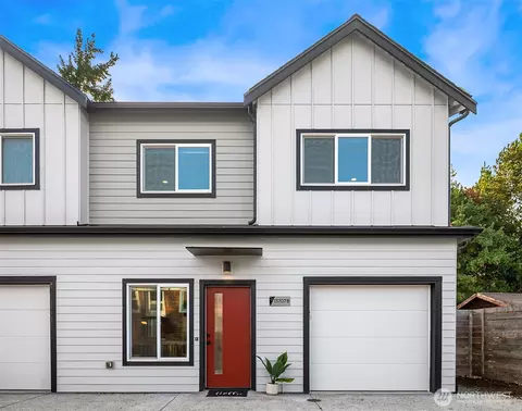 13707 B 1st Ave NE, Seattle, WA 98125