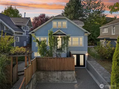 511 23rd Ave E, Seattle, WA 98112