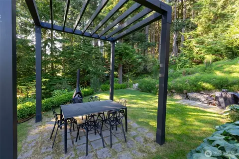 Exterior - 487 Vusario Ln, Eastsound, WA 98245 photo 6 of 17