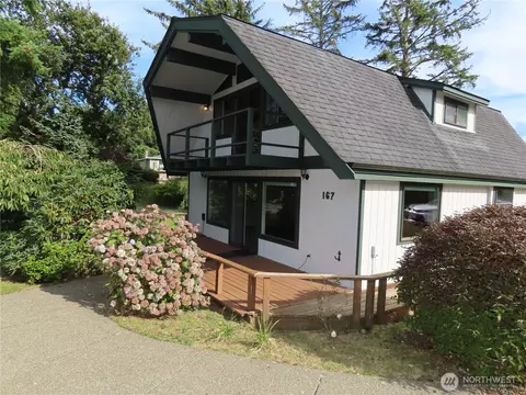 167 E Woodhill Ave, Westport, WA 98595