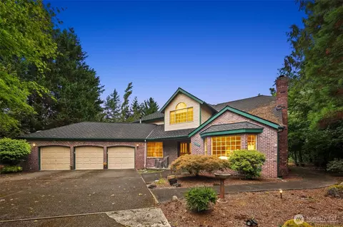 23812 SE 253rd Pl, Maple Valley, WA 98038