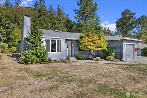 2631 Club Ct #305, Mount Vernon, WA 98273