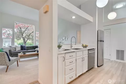 4228 221st Pl SE #1083, Issaquah, WA 98029