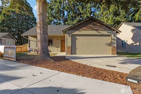 123 6 Heights Ln, Onalaska, WA 98570