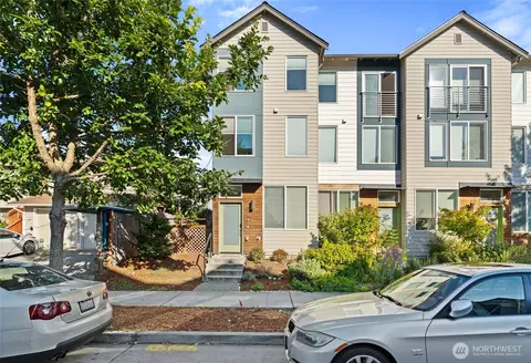 7030 42nd Ave S, Seattle, WA 98118