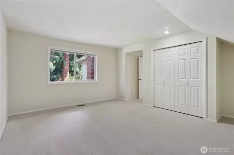 10406 NE 151st Pl, Bothell, WA 98011 photo 12