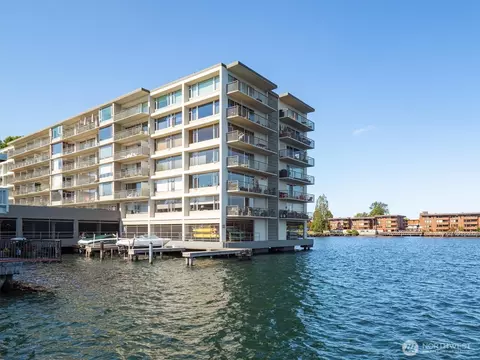 2040 43rd Ave E #402, Seattle, WA 98112