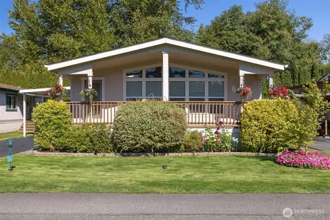425 Chuckanut Dr N #5, Bellingham, WA 98229