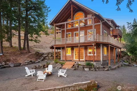 109 Hellem Dr, Packwood, WA 98361