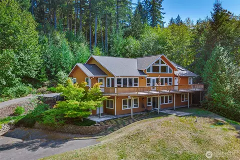 16705 92nd St NW, Lakebay, WA 98349