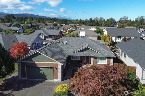 70 Petal Ln, Sequim, WA 98382