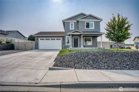 2202 Maryhill St SE, East Wenatchee, WA 98802