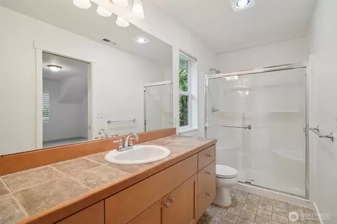 Bath - 907 148th St SE, Mill Creek, WA 98012 photo 4 of 4