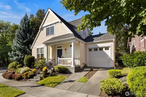 32 NE Sunset St, Poulsbo, WA 98370