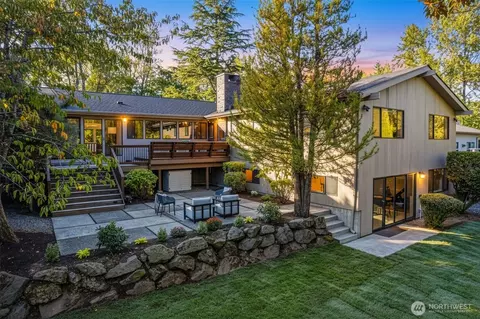 6667 NE Windermere Rd, Seattle, WA 98115