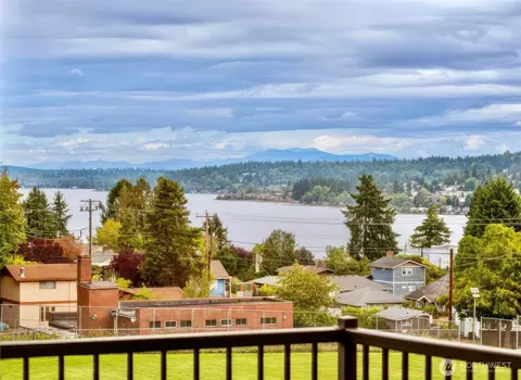 8253 S 118th St, Seattle, WA 98178