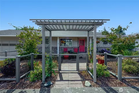 961 E Fir St, Sequim, WA 98382 photo 4