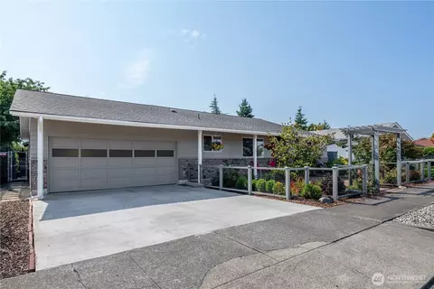 961 E Fir St, Sequim, WA 98382 photo 3