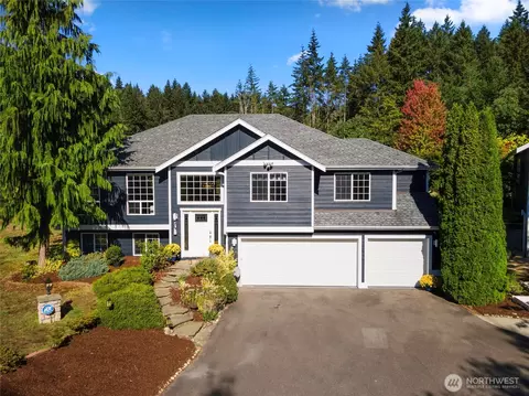 557 SE Spruce Rd, Port Orchard, WA 98367