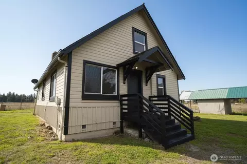 Exterior - 18225 SE 416th St, Enumclaw, WA 98022 photo 4 of 4