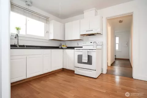 Kitchen - 18225 SE 416th St, Enumclaw, WA 98022 photo 1 of 2