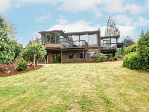 3707 Shelby Rd, Lynnwood, WA 98087